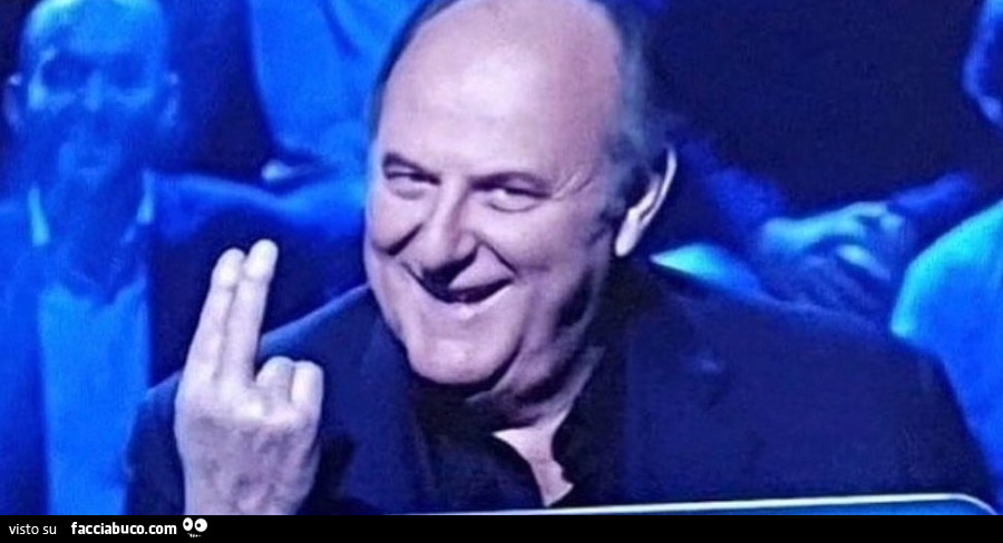 Gerry Scotti 2 dita