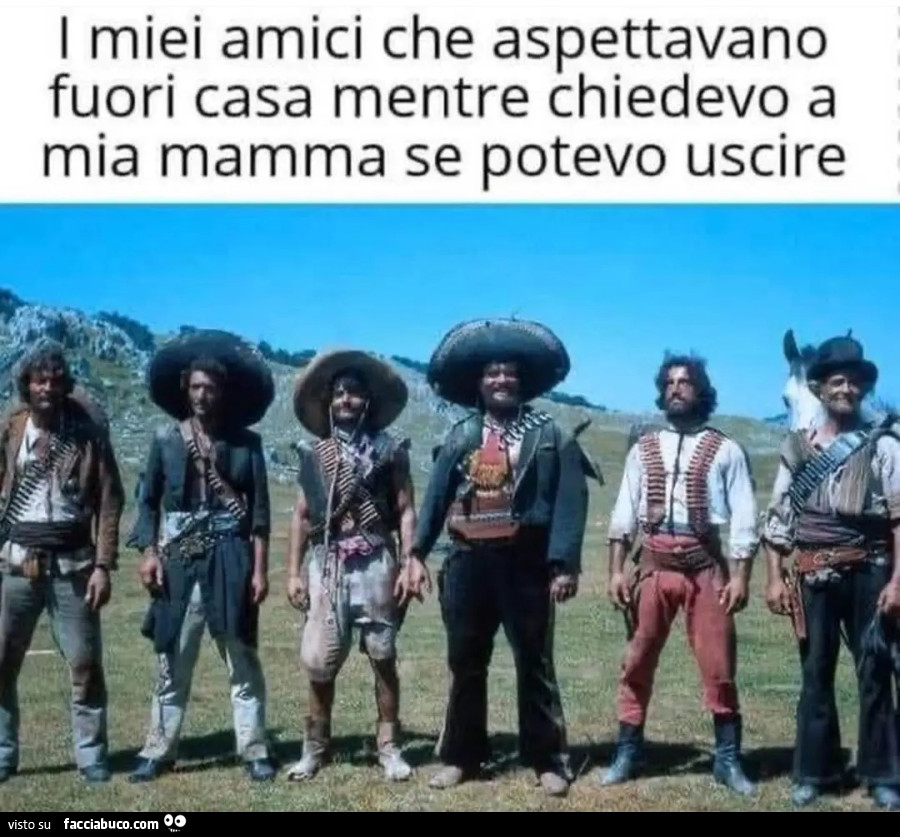 I miei amici che aspettano fuori casa mentre chiedevo a mia mamma se potevo uscire