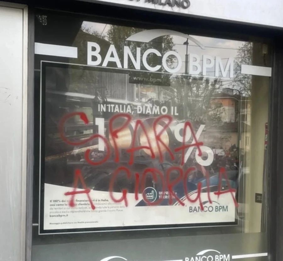 Manifestazioni con elementi da galera, anzi da prendere prima a legnate e poi rinchiudere