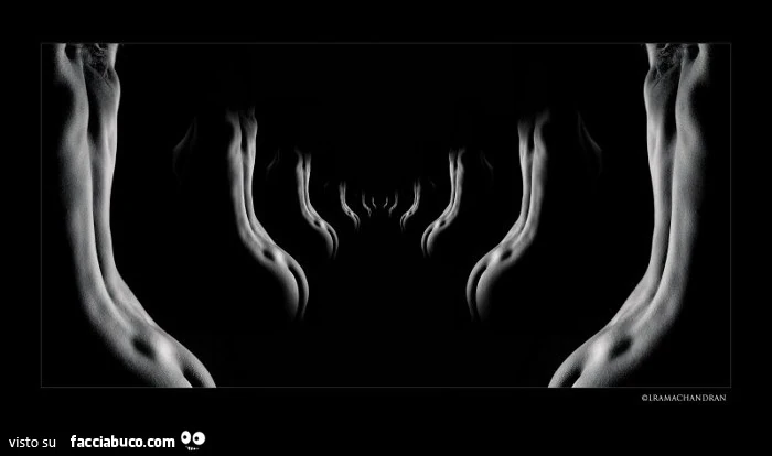 Il fotografo indiano L Ramachandran utilizza il chiaroscuro per realizzare dei potenti scatti in bianco e nero