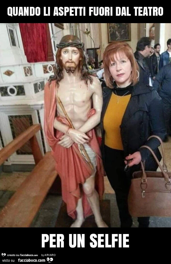 Quando li aspetti fuori dal teatro per un selfie