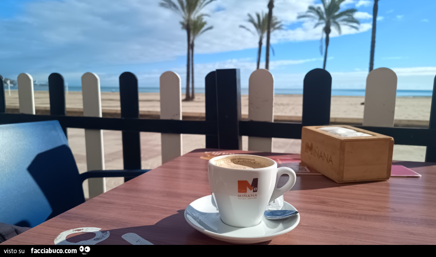 Caffè e mare