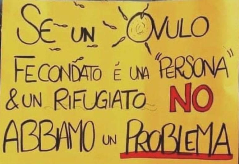 Rifugiato migrante clandestino aborto ovulo